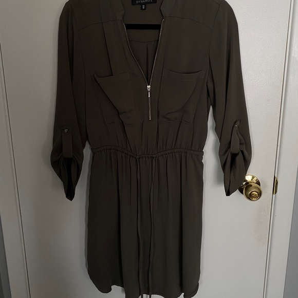 Navy Green Dynamite Dress - Picture 2 of 4